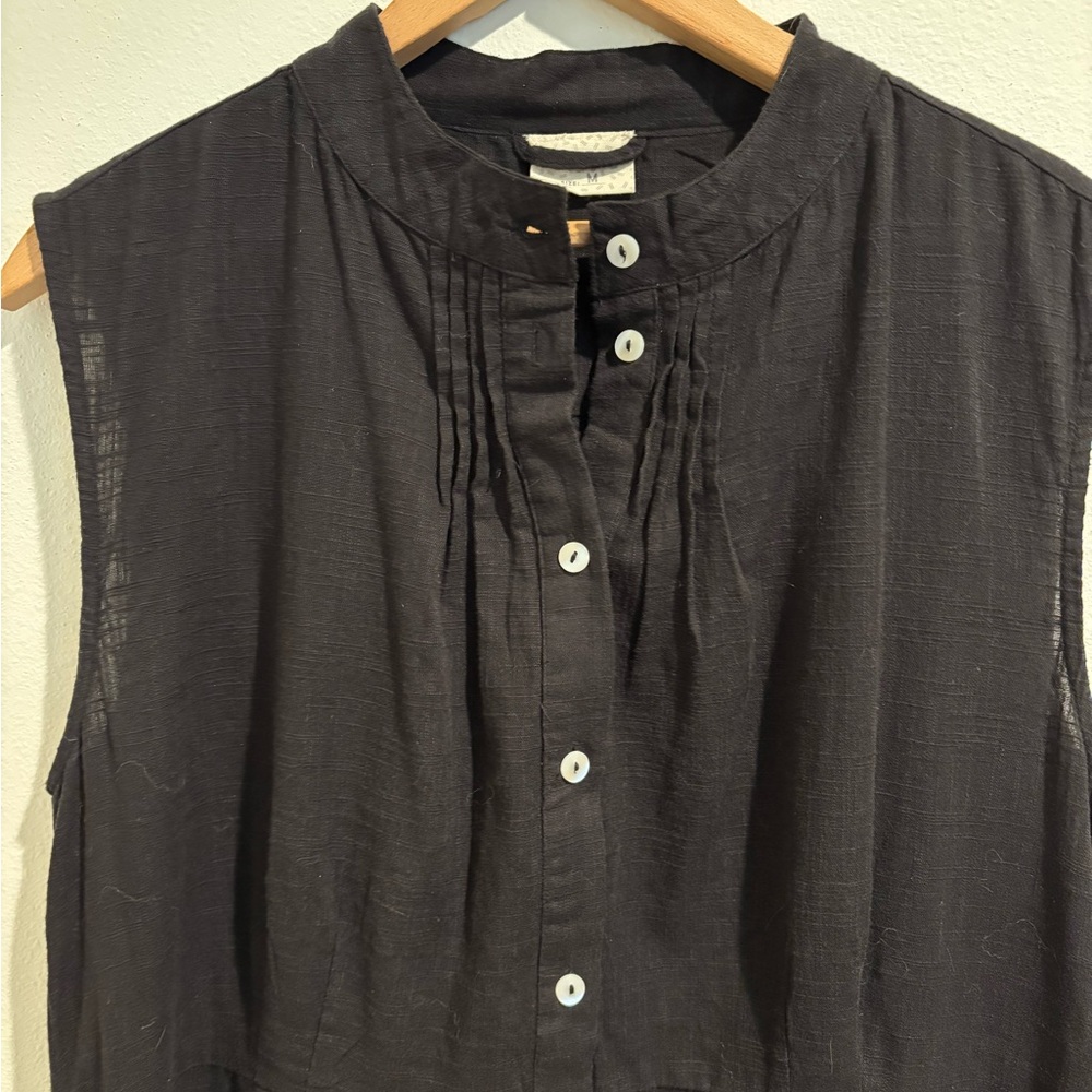 Curator SF - Faythe Sleeveless Black Midi Dress - Picture 2 of 11